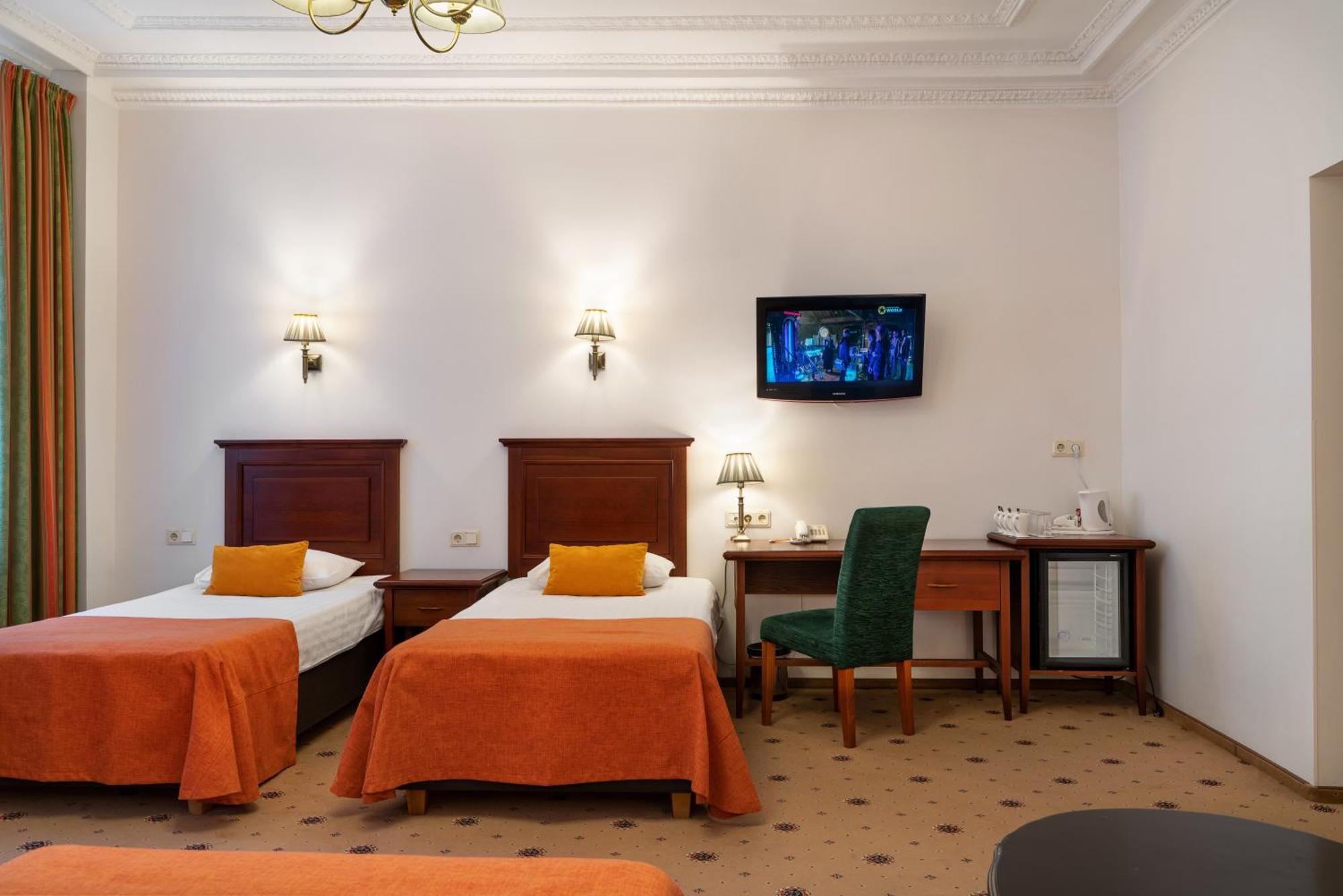 Standard Quadruple Room (4 adults)