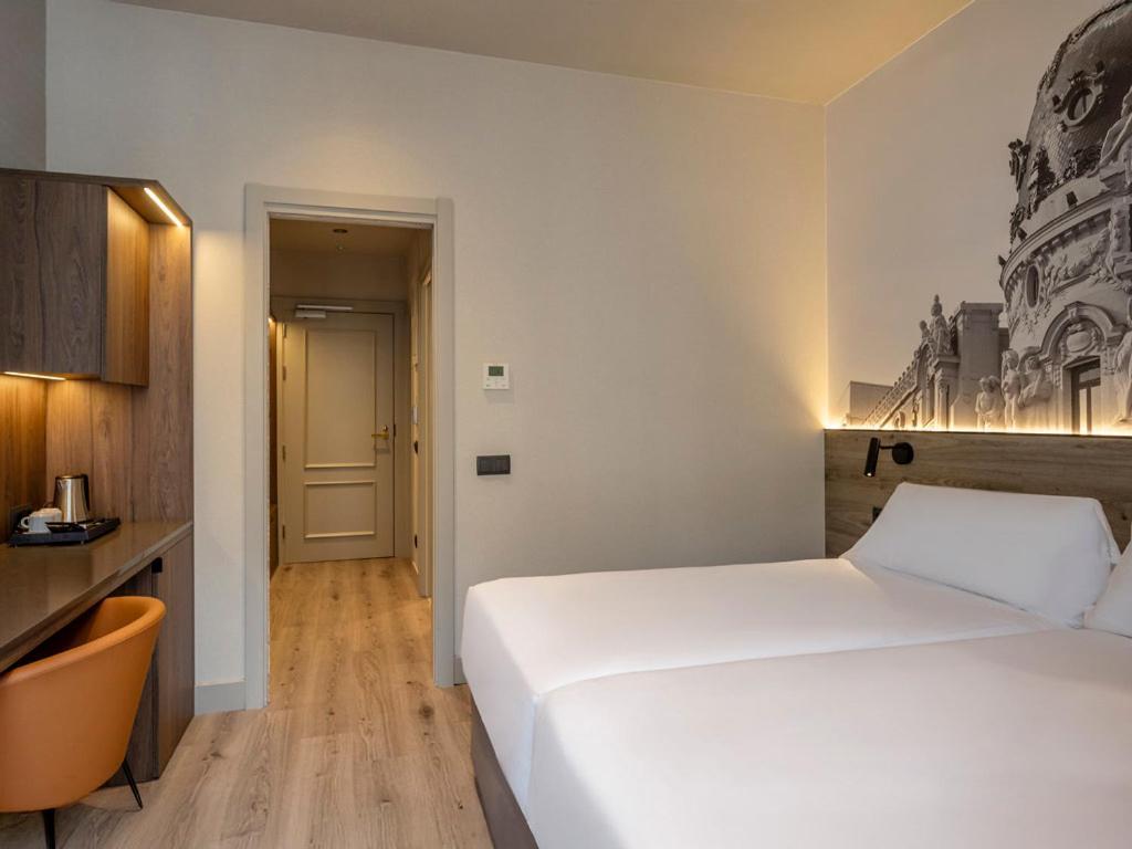 Deluxe Family Suite