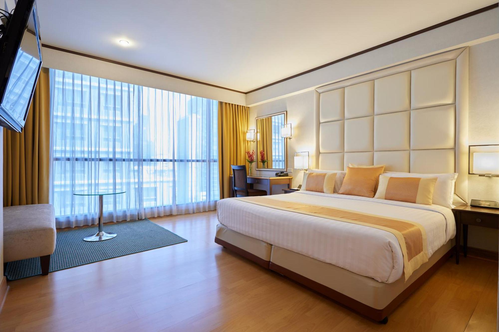 Quarto Executivo com Cama de Casal ou 2 de Solteiro