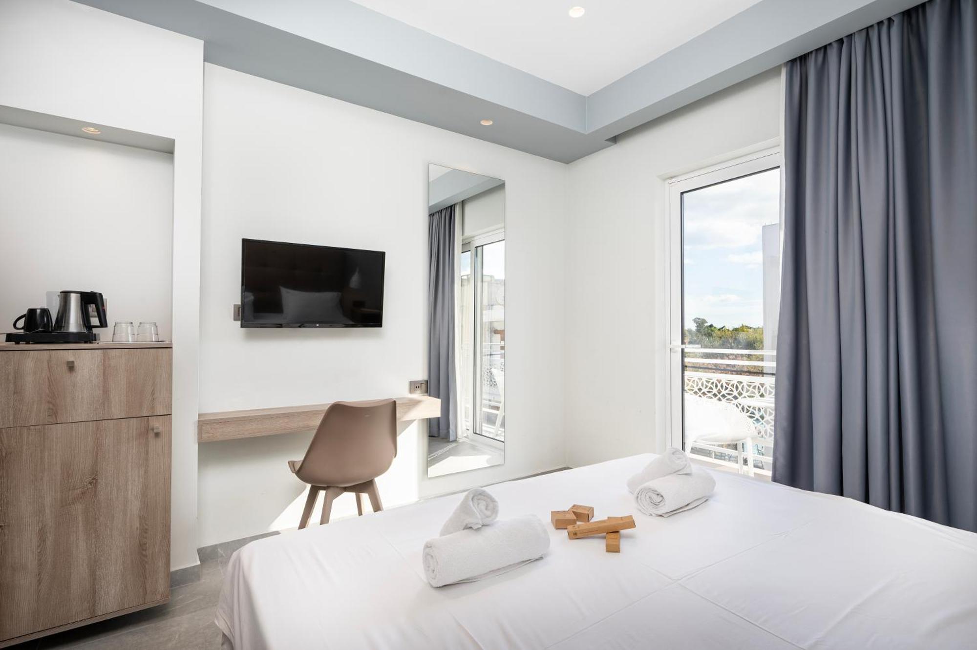 Deluxe Double or Twin Room Balcony
