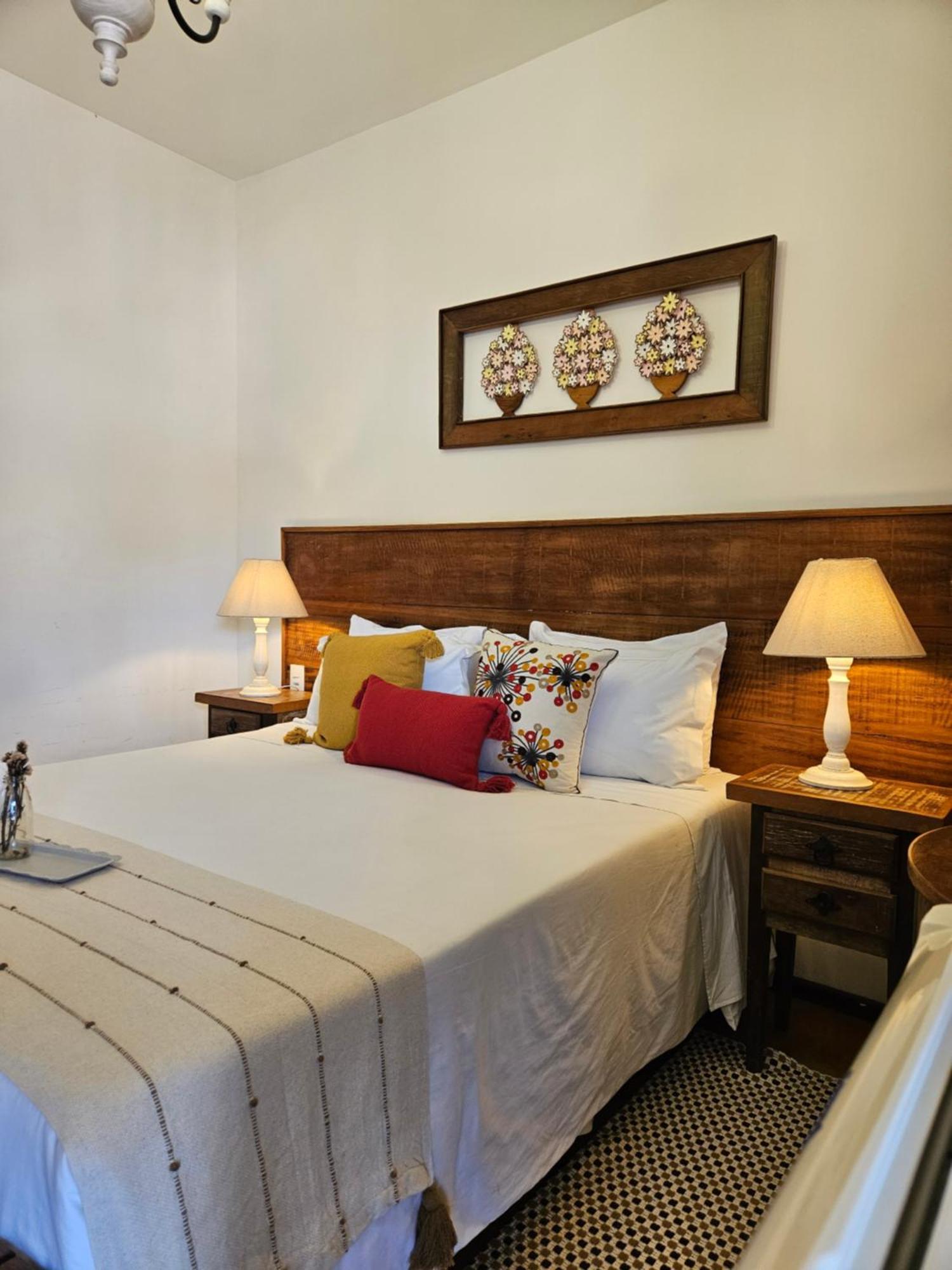 Standard Queen Room