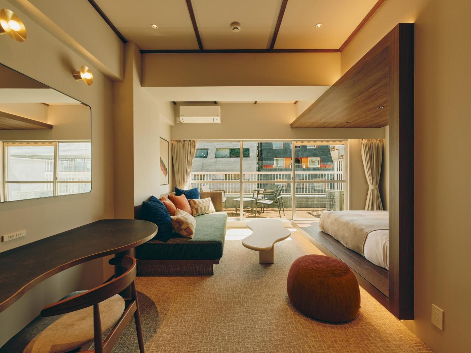 Deluxe Apartment