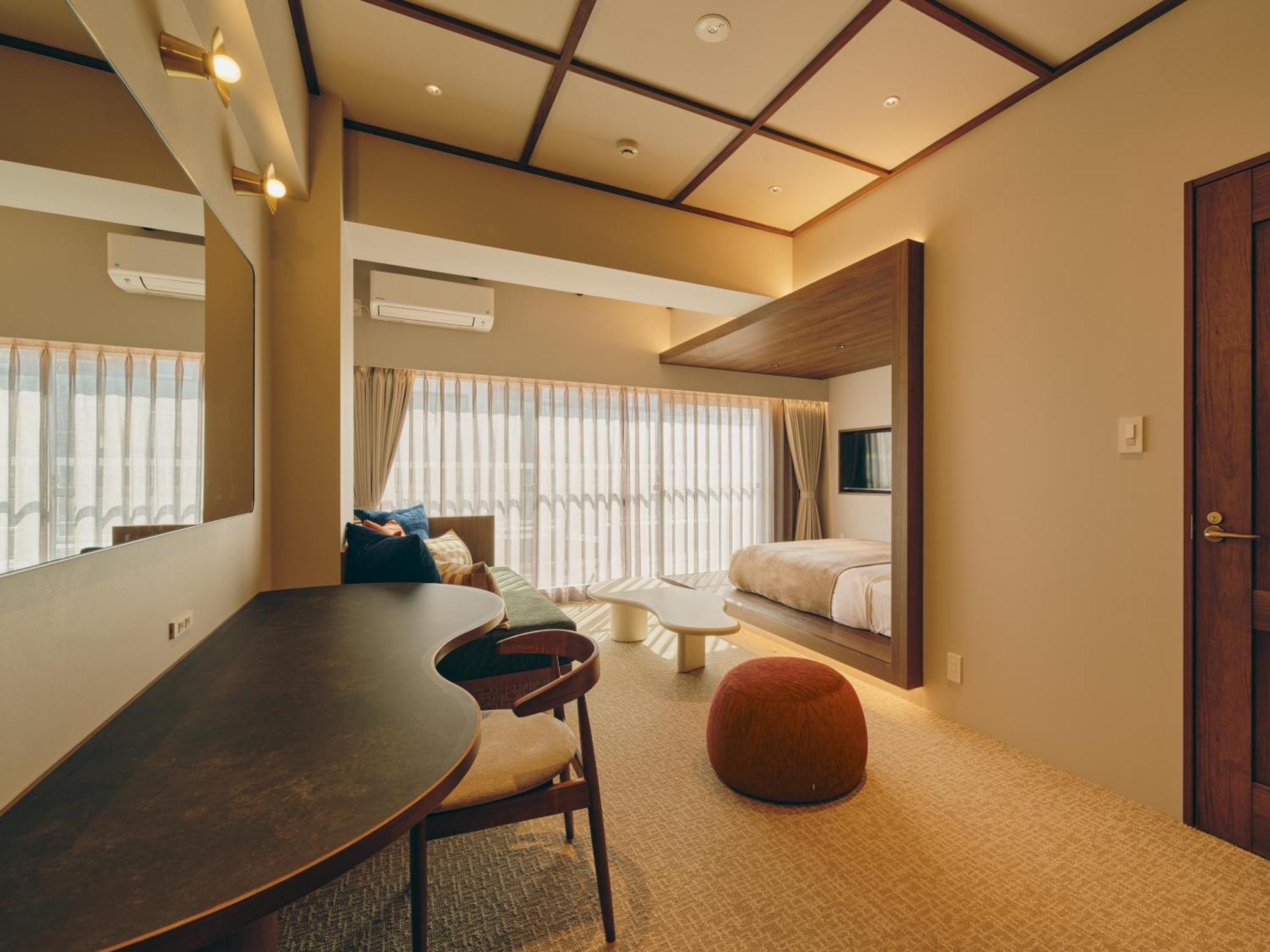 Deluxe Apartment