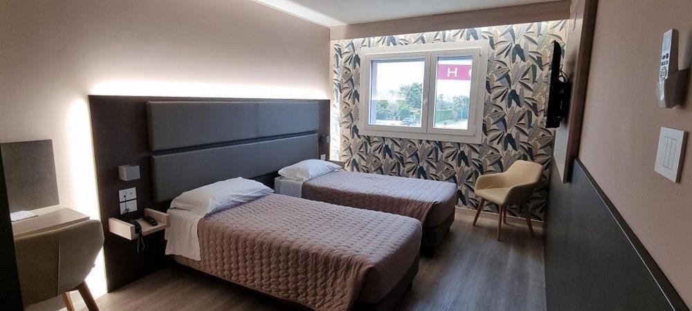 Deluxe Tweepersoonskamer met 2 Aparte Bedden