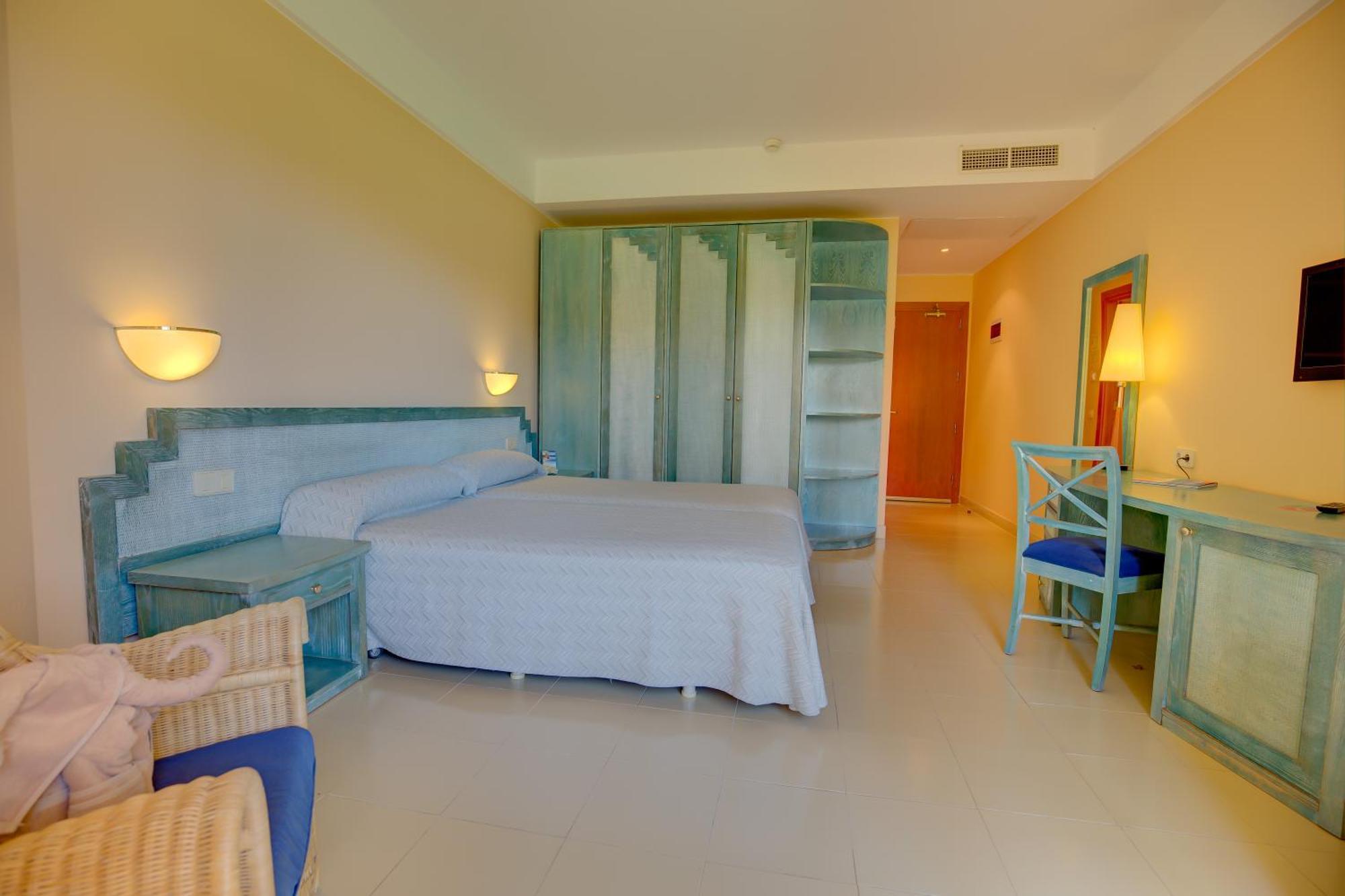 Single Room,1765196205:JPEG
