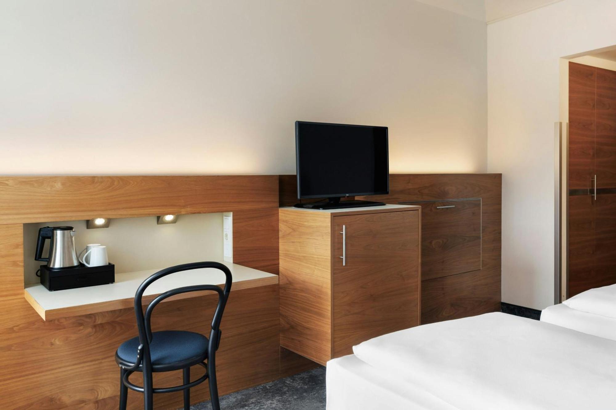 Standard King Guest Room,1769478747:JPEG