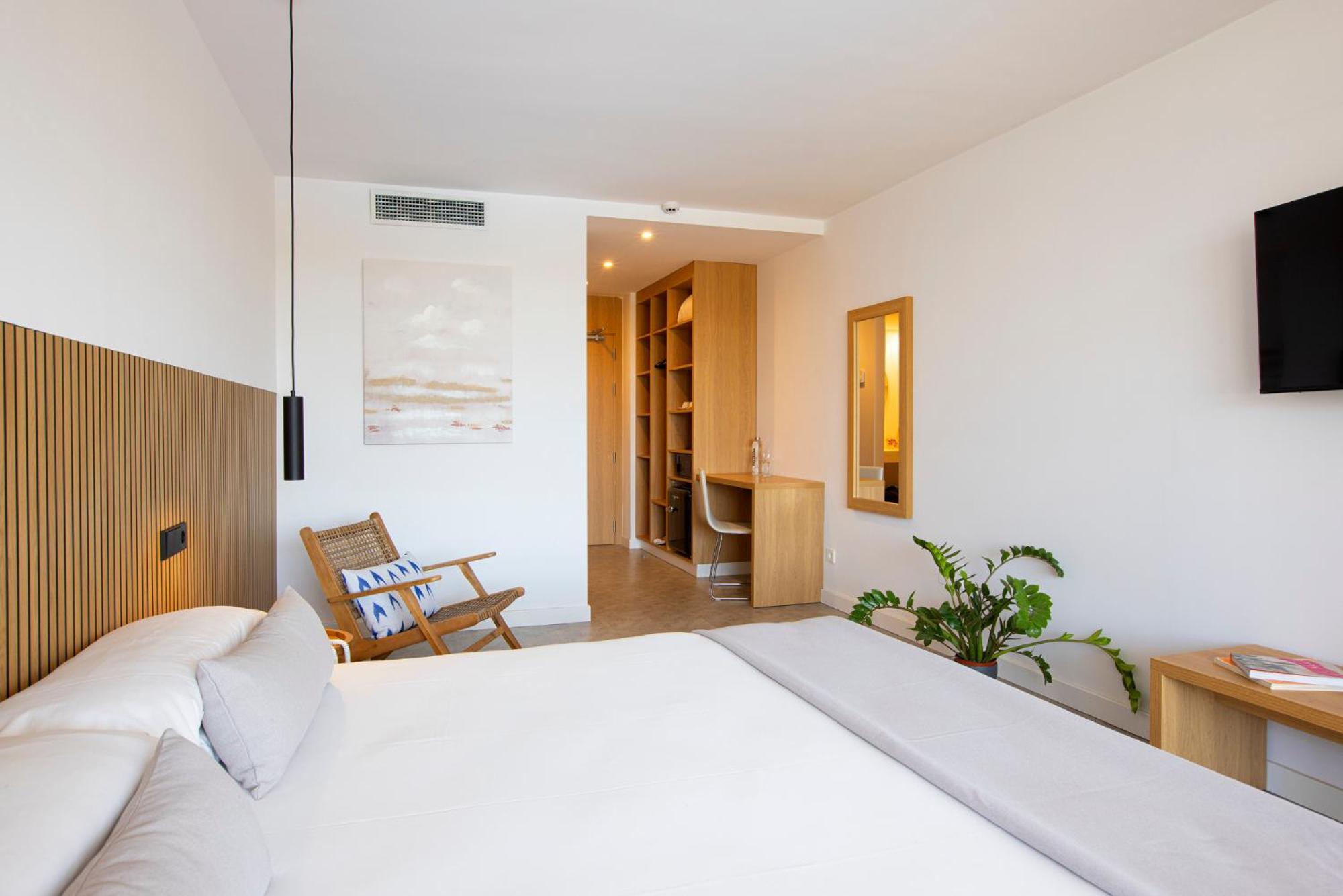 Superior Double or Twin Room Pool View