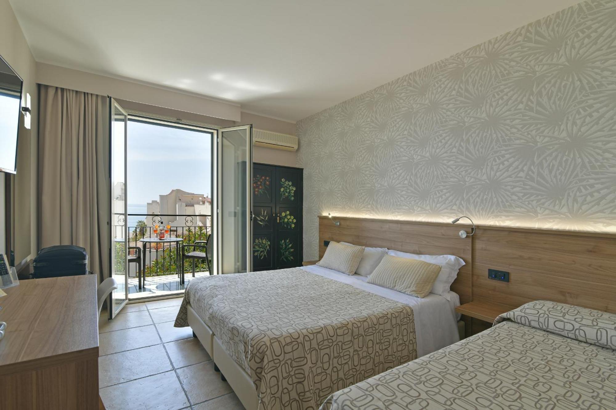 Superior Double or Twin Room Sea View