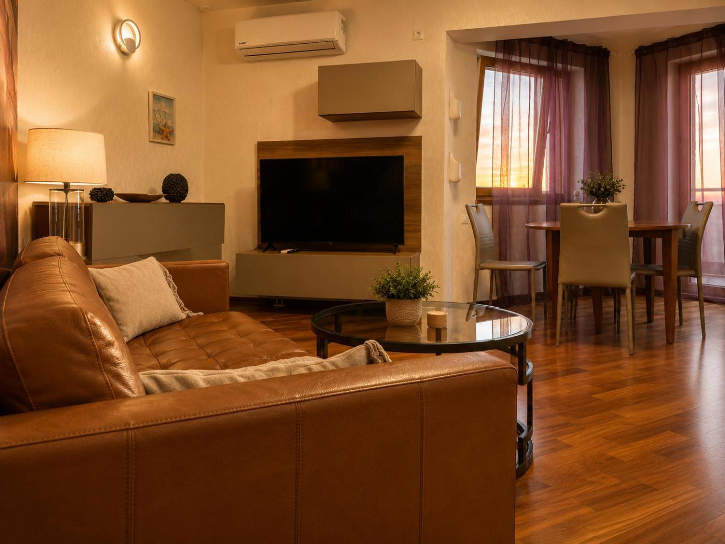 Apartamento de 2 dormitorios con balcón (4 adultos)