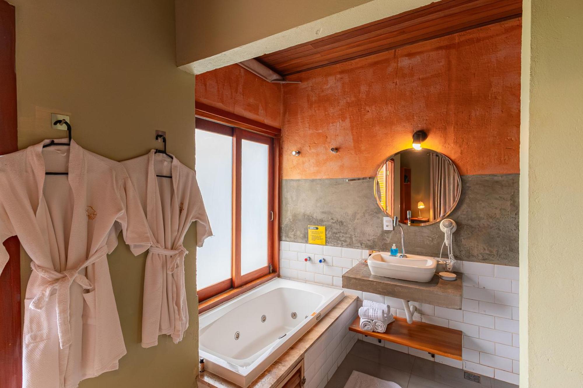 Queen Room Spa Bath