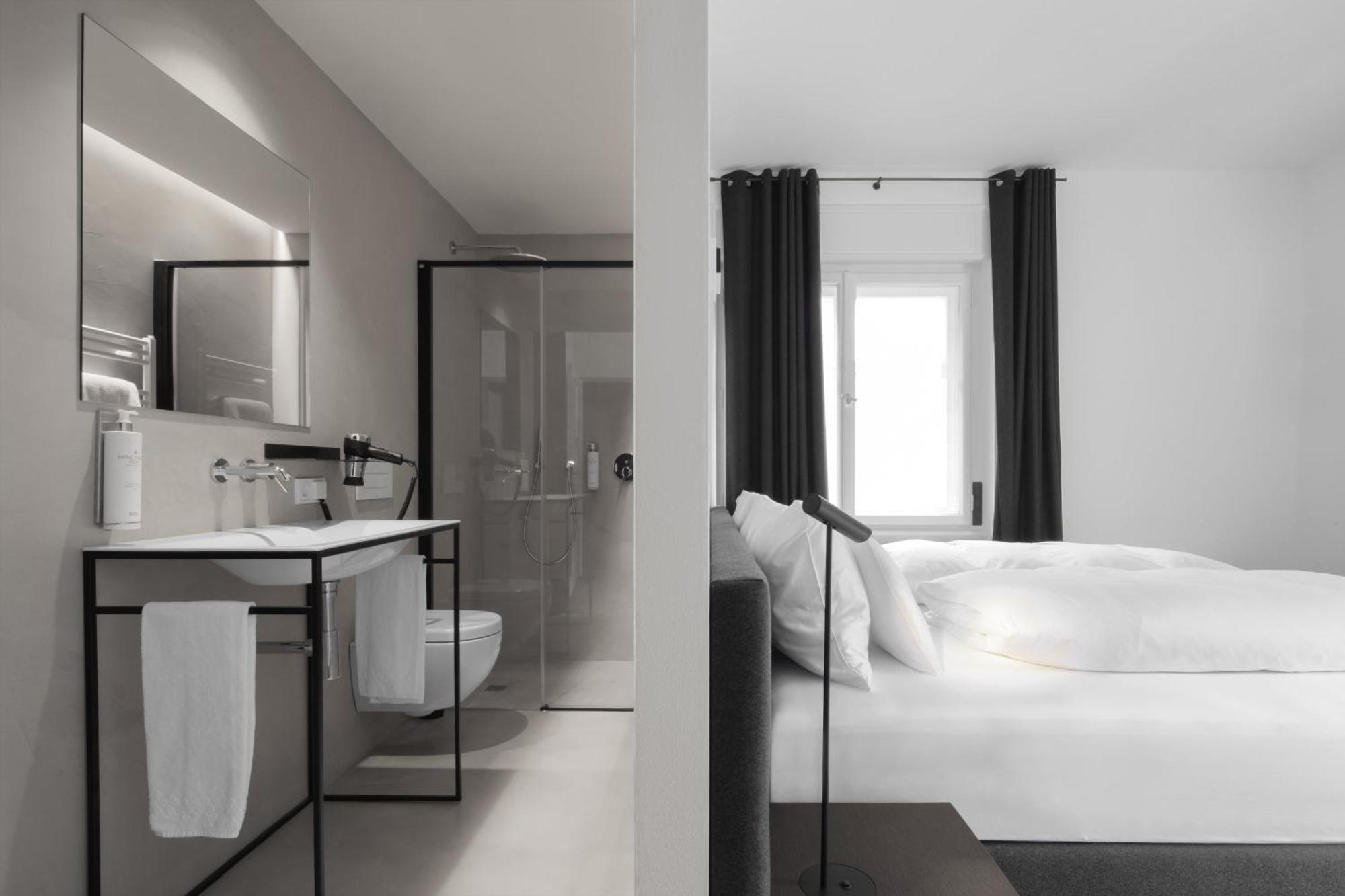 Standard Double or Twin Room Balcony