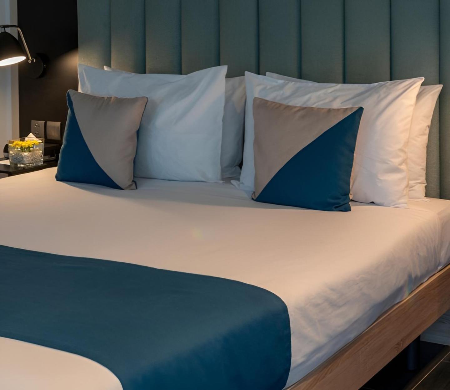 Quarto Superior com Cama de Casal ou 2 de Solteiro