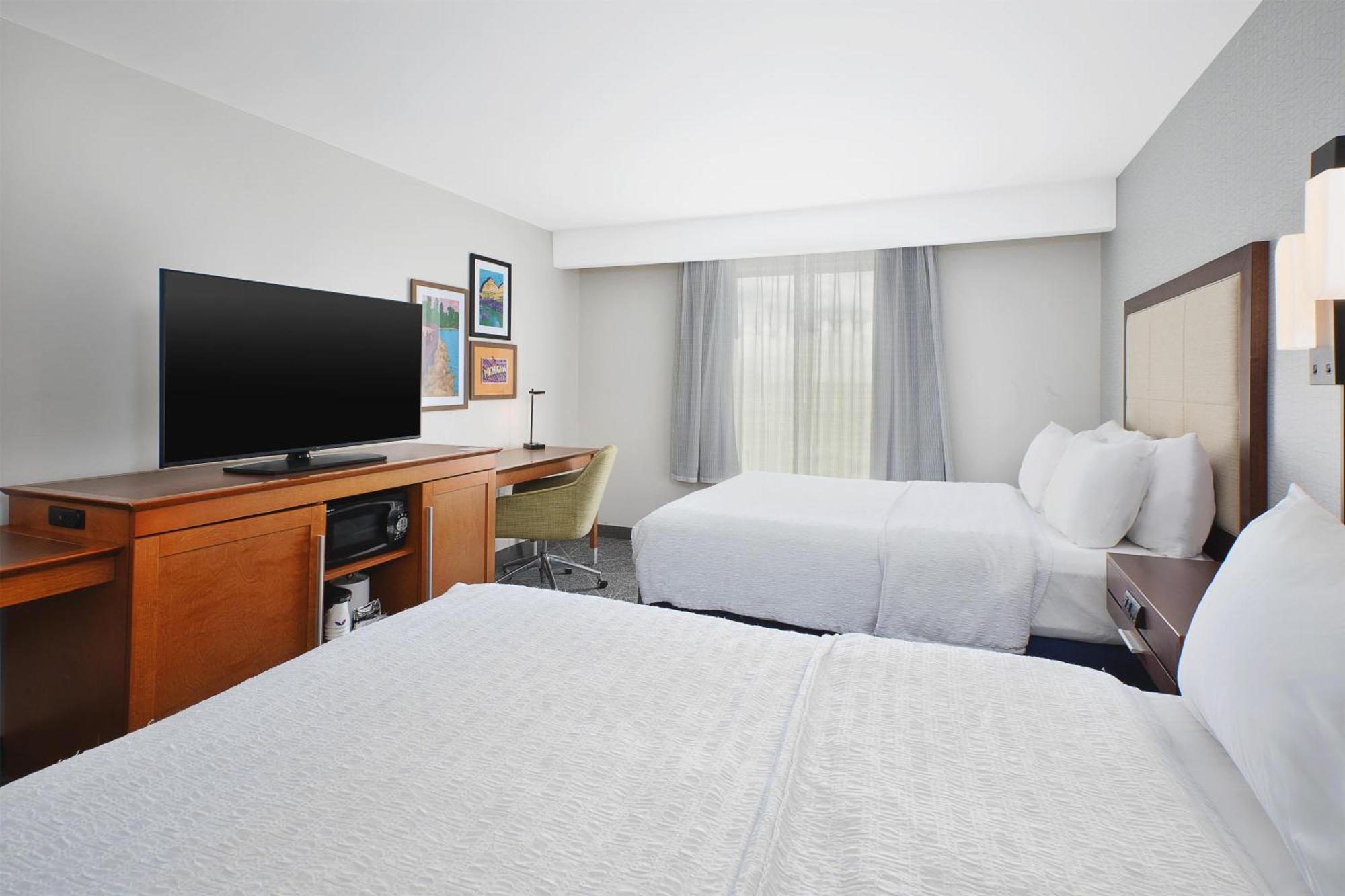 Queen Room Two Queen Beds