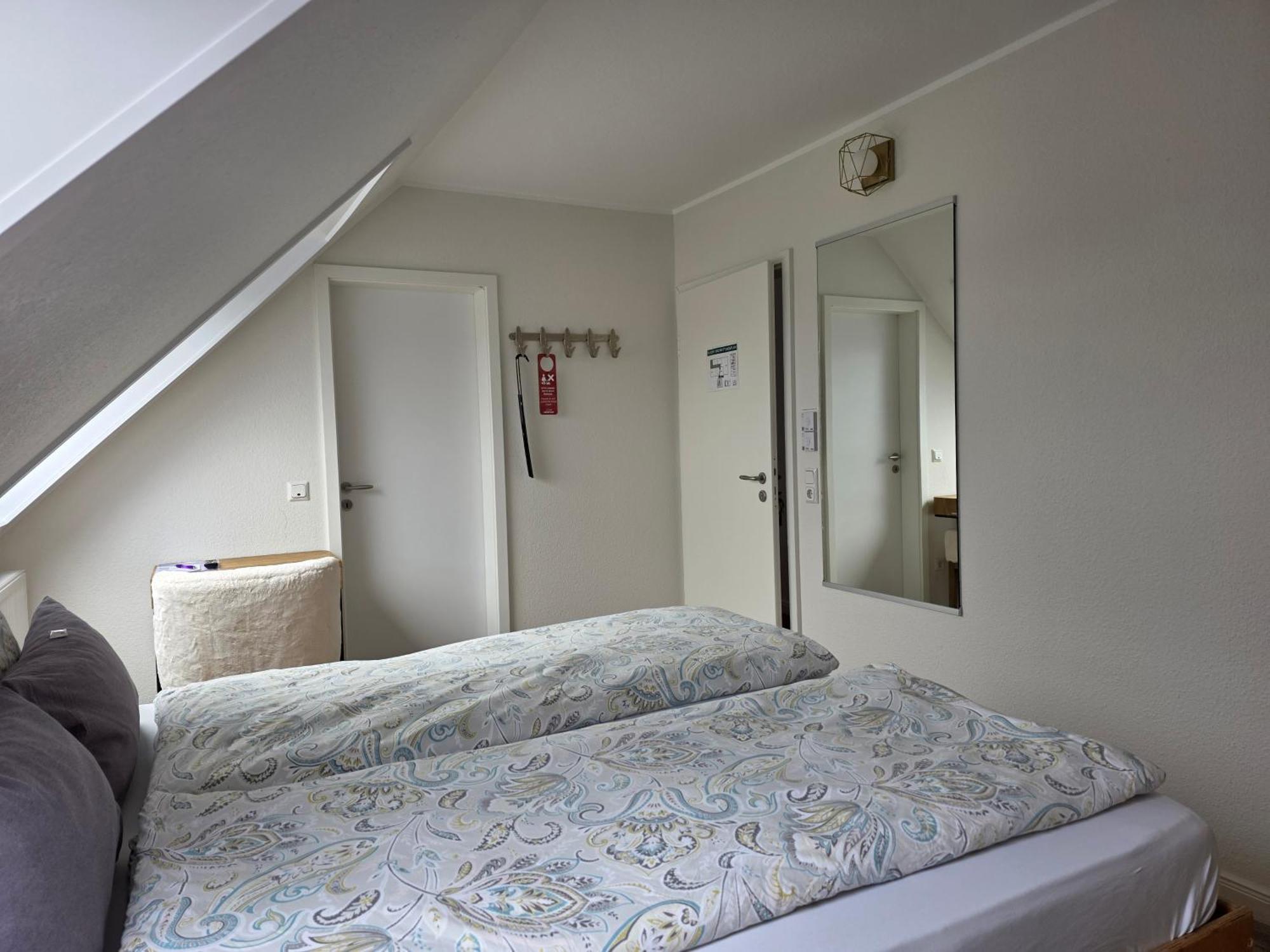 Kleines Doppelzimmer unterm Dach