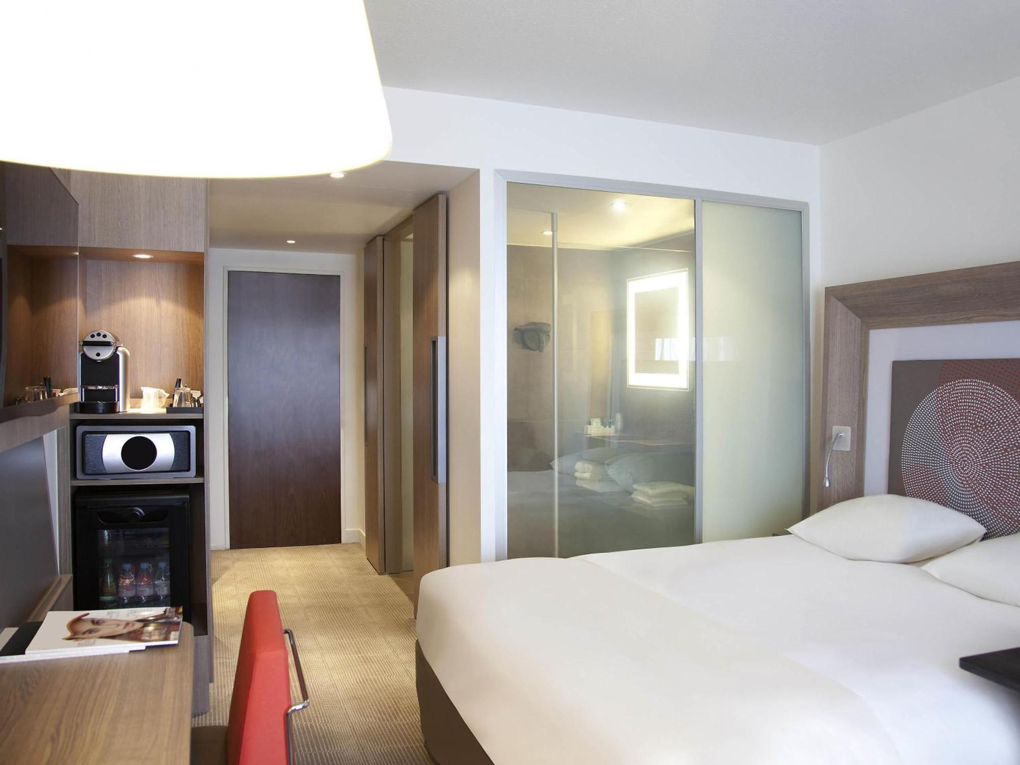 Executive Queen Room
