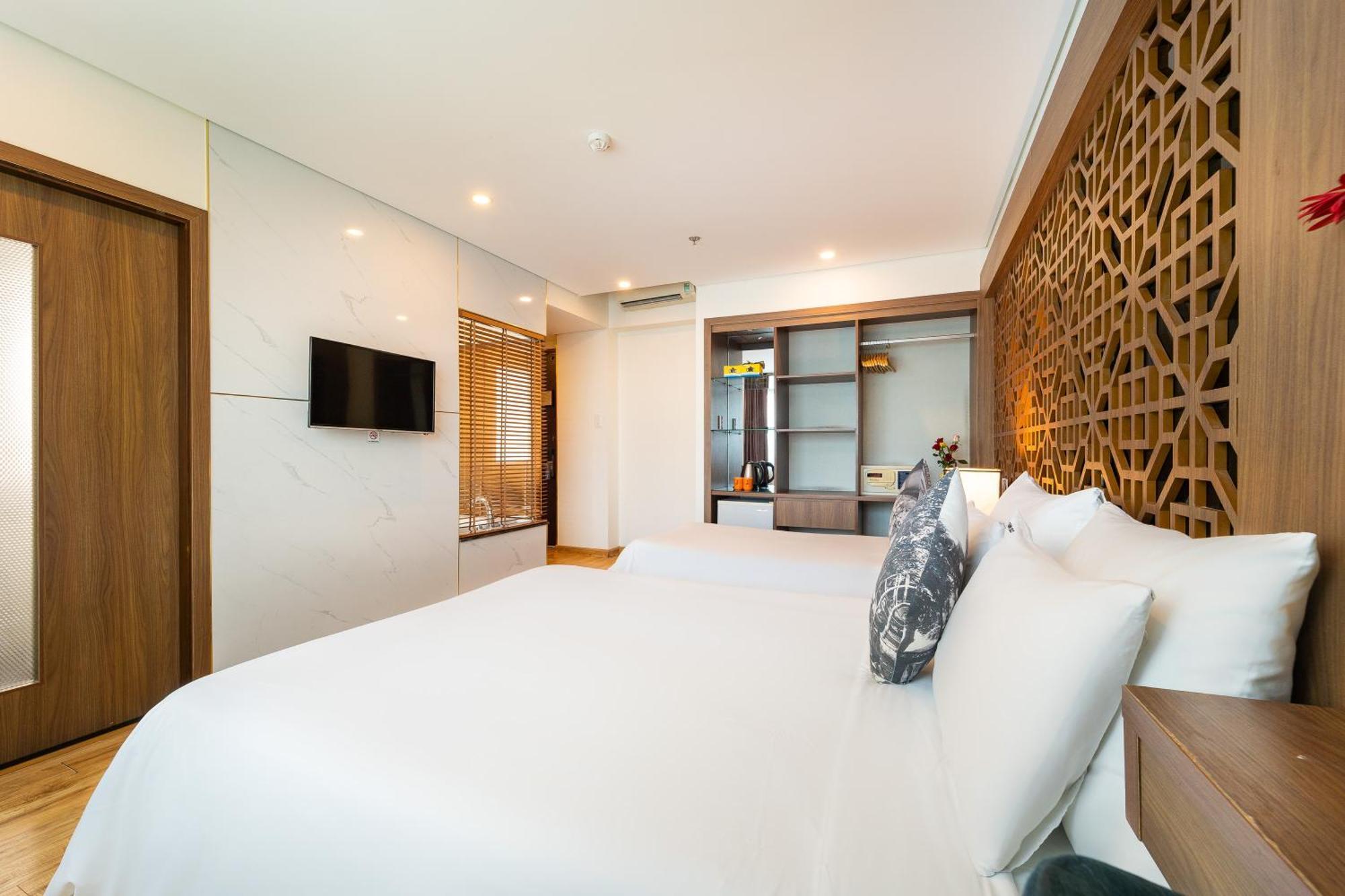 Triple Room with Bath