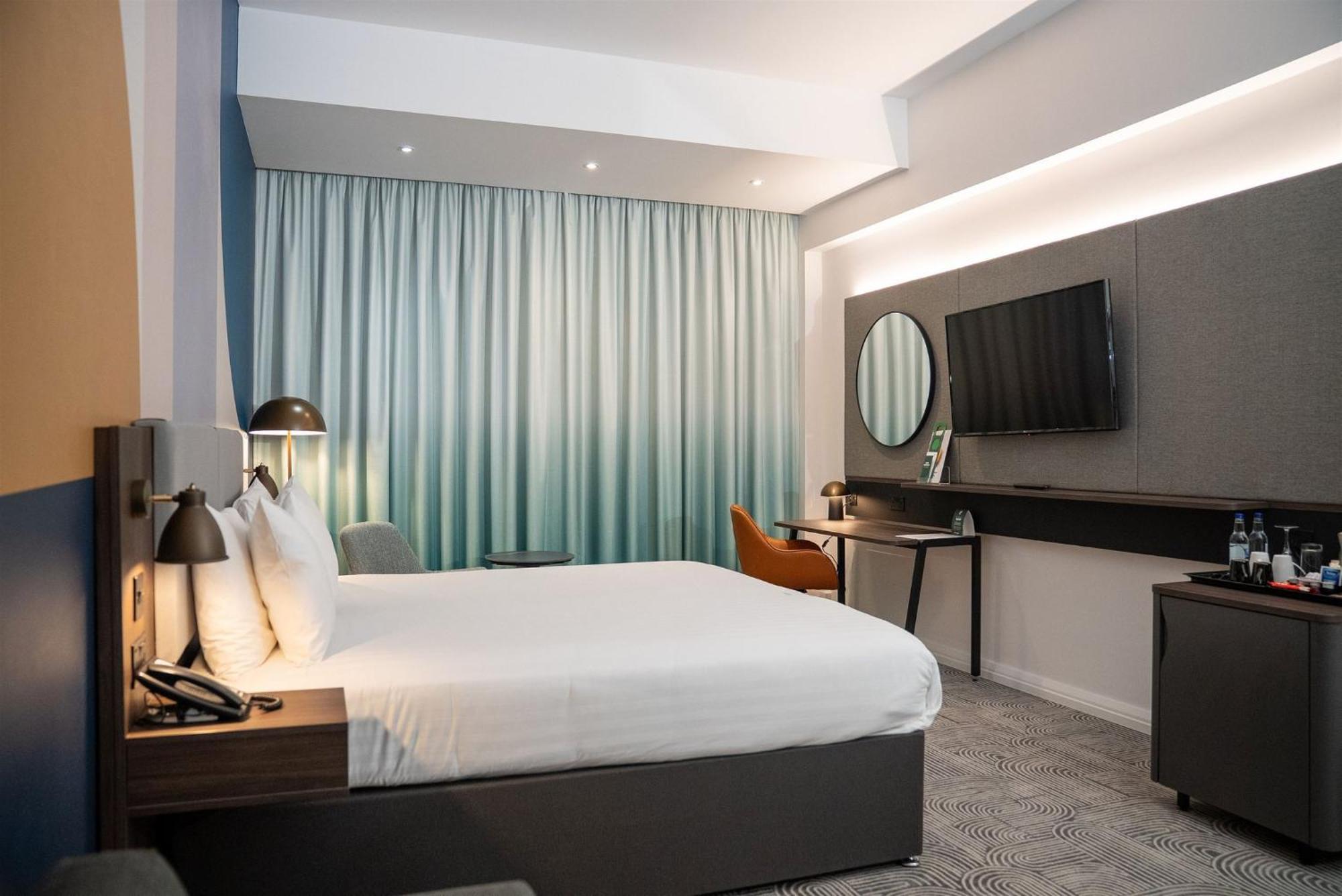 Chambre Lit King-Size Premium avec Canapé-Lit