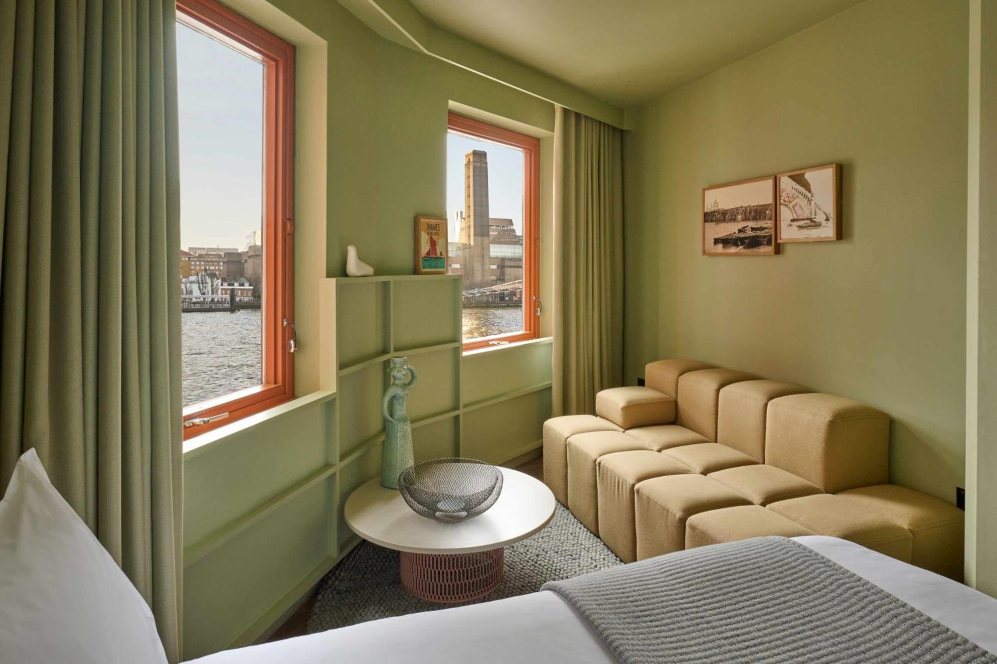 Superior Studio River view
