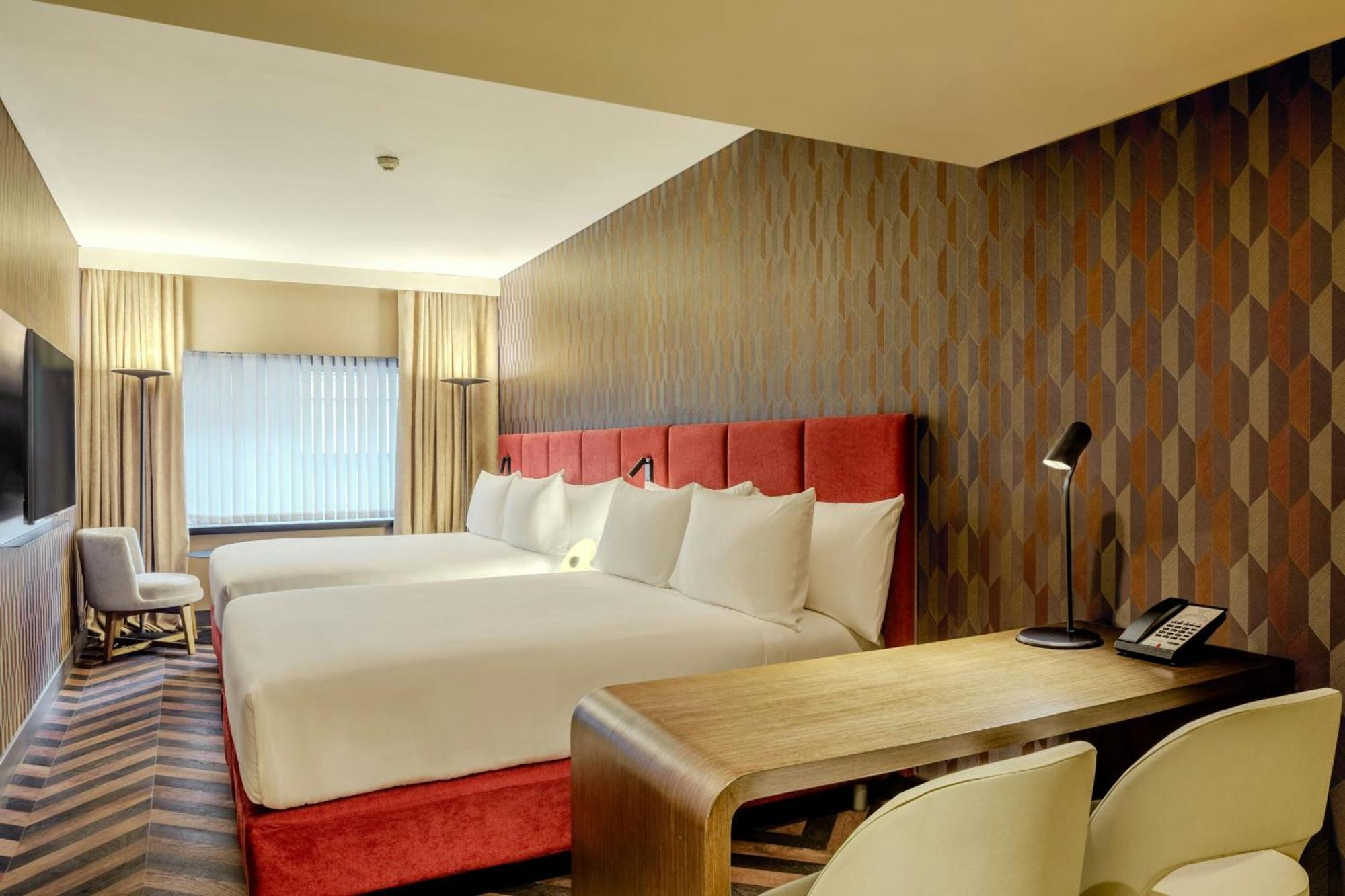 Chambre Premier avec 2 Lits Queen-Size
