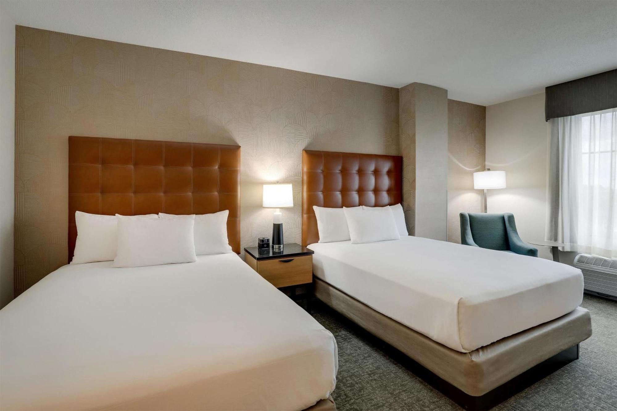 Deluxe Queen Room Two Queen Beds