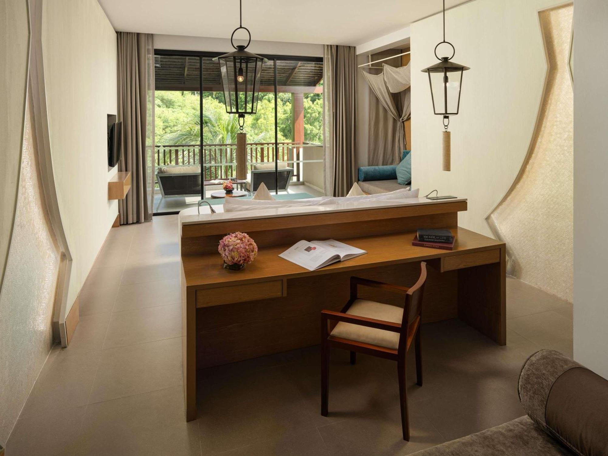 Premier King Room