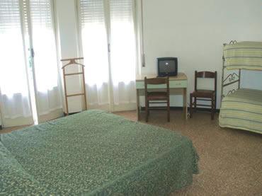 Family Room,1714280313:JPEG