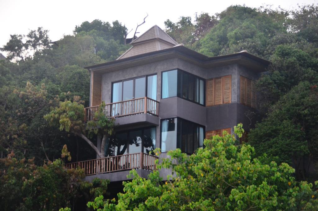 Deluxe Ocean View