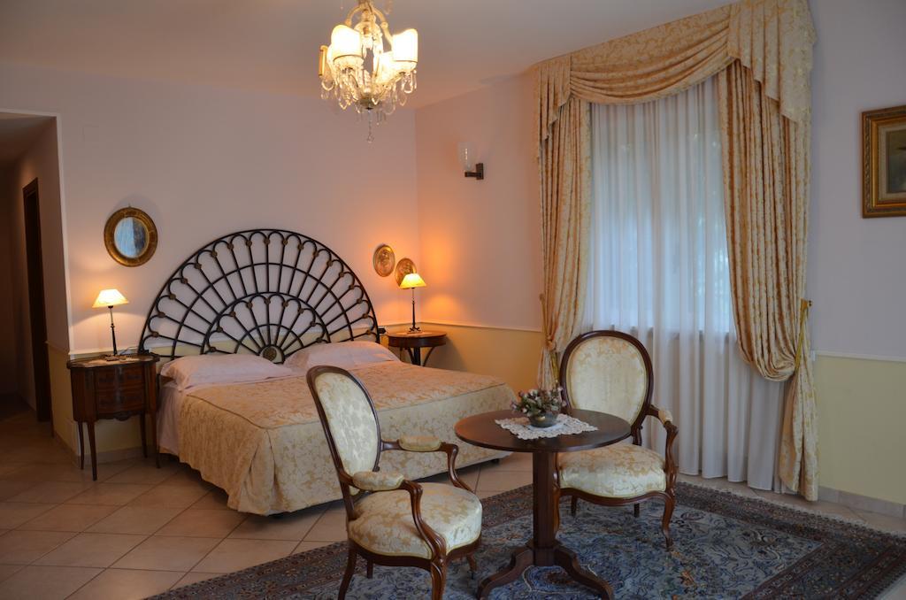 Double Room,374990104:JPEG