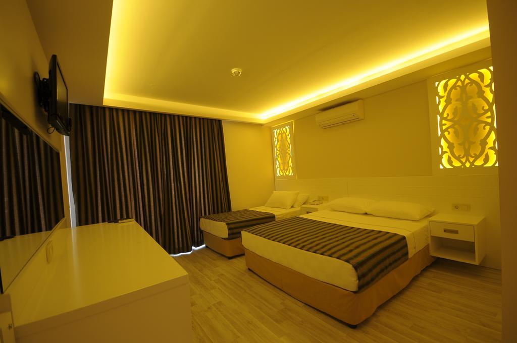 Standard Triple Room,687587412:JPEG