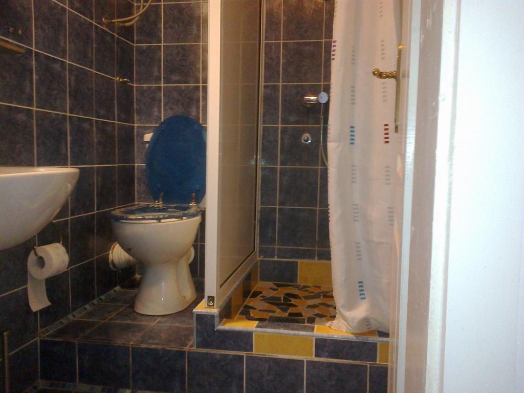 King Room with Sofa Bed,698211810:JPEG