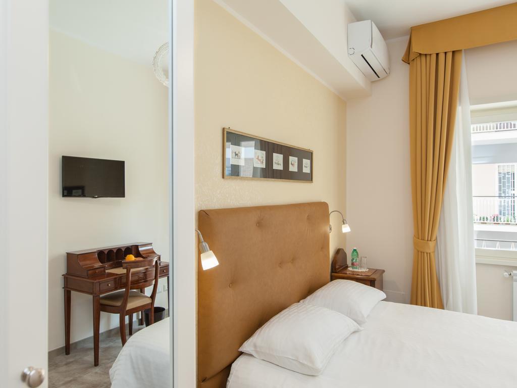 Deluxe Double or Twin Room Balcony