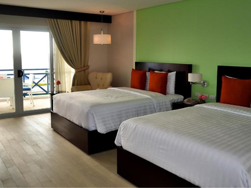 Premier Deluxe Room
