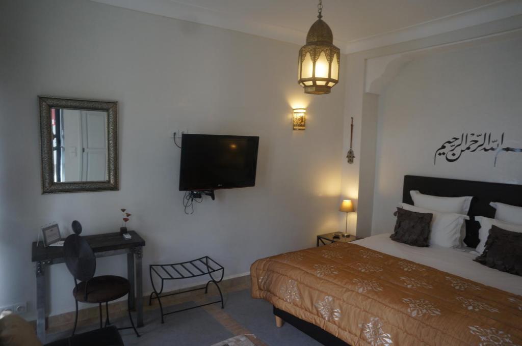 King Suite,27090347:JPEG