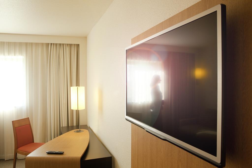 Superior Queen Room with Double Sofa Bed