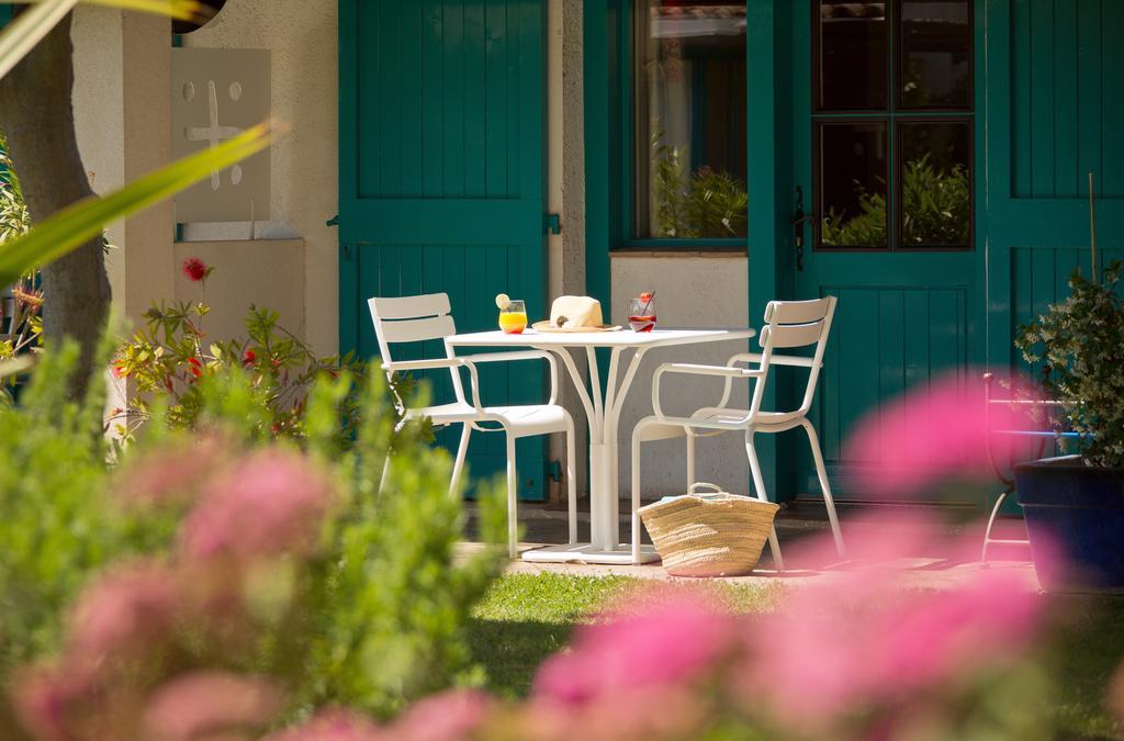 Comfort Room,662149824:JPEG