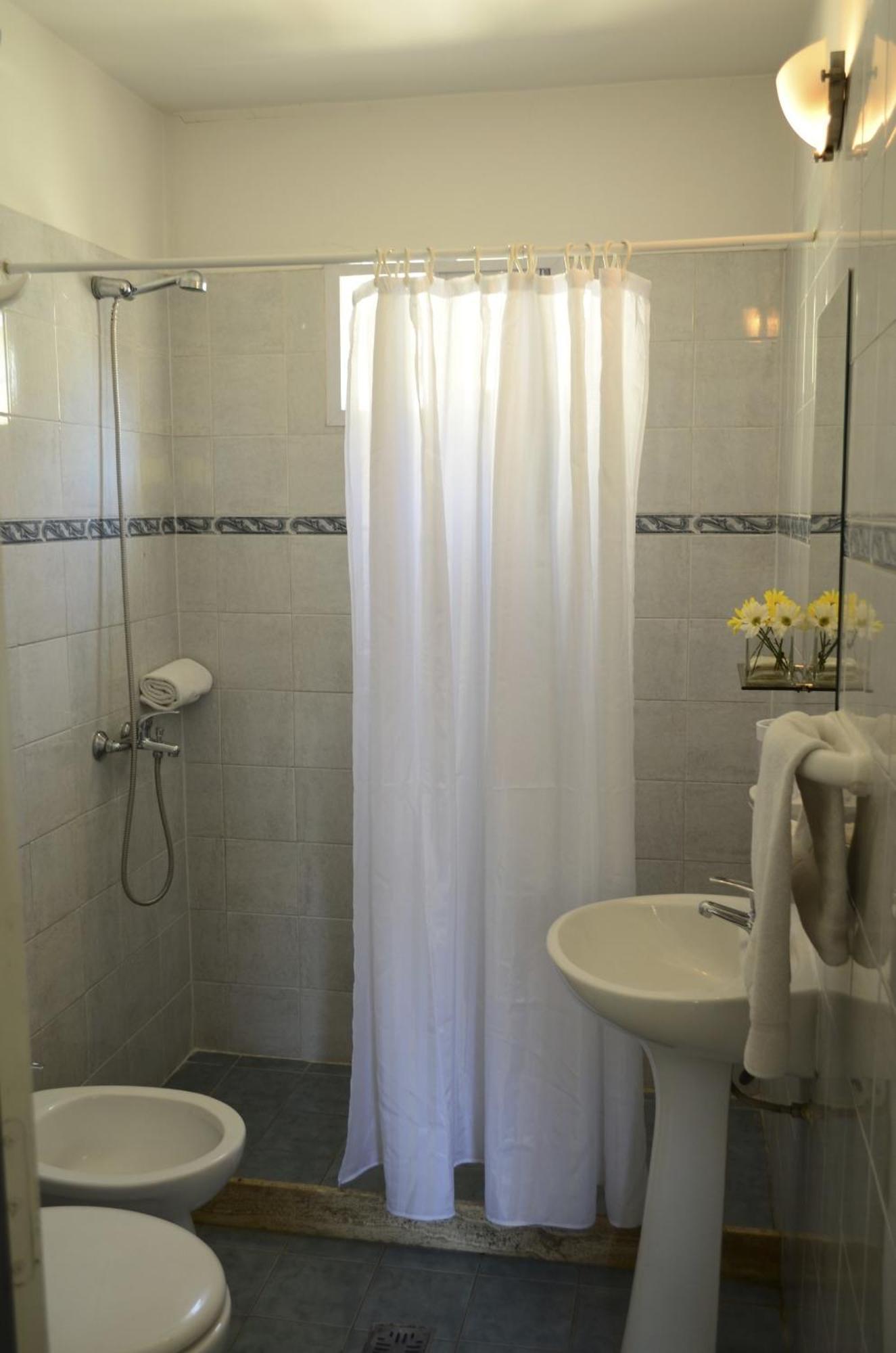 Standard Triple Room,336069760:JPEG