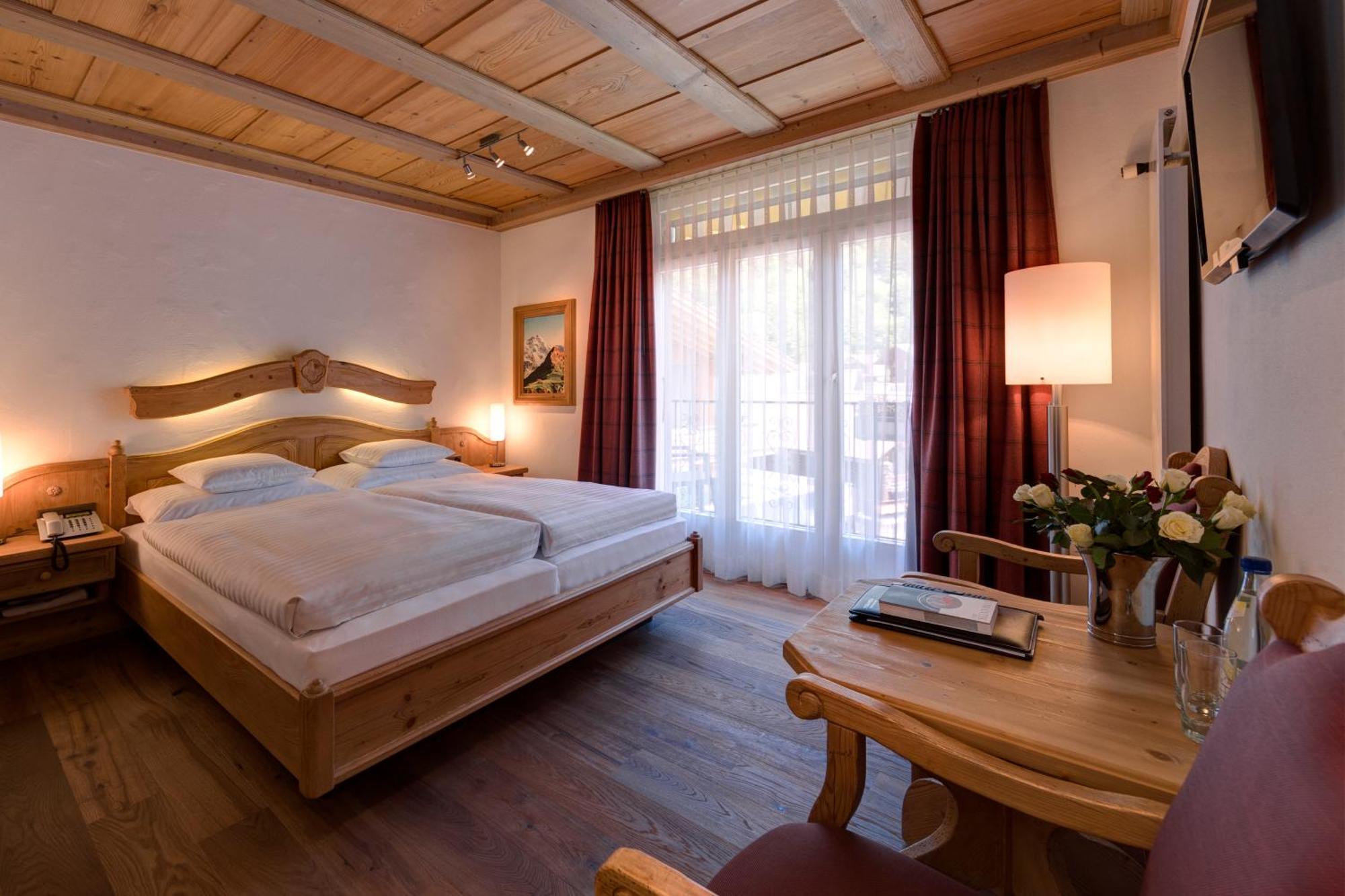 Superior Double Room with Balcony and Mountain View,63921106:JPEG