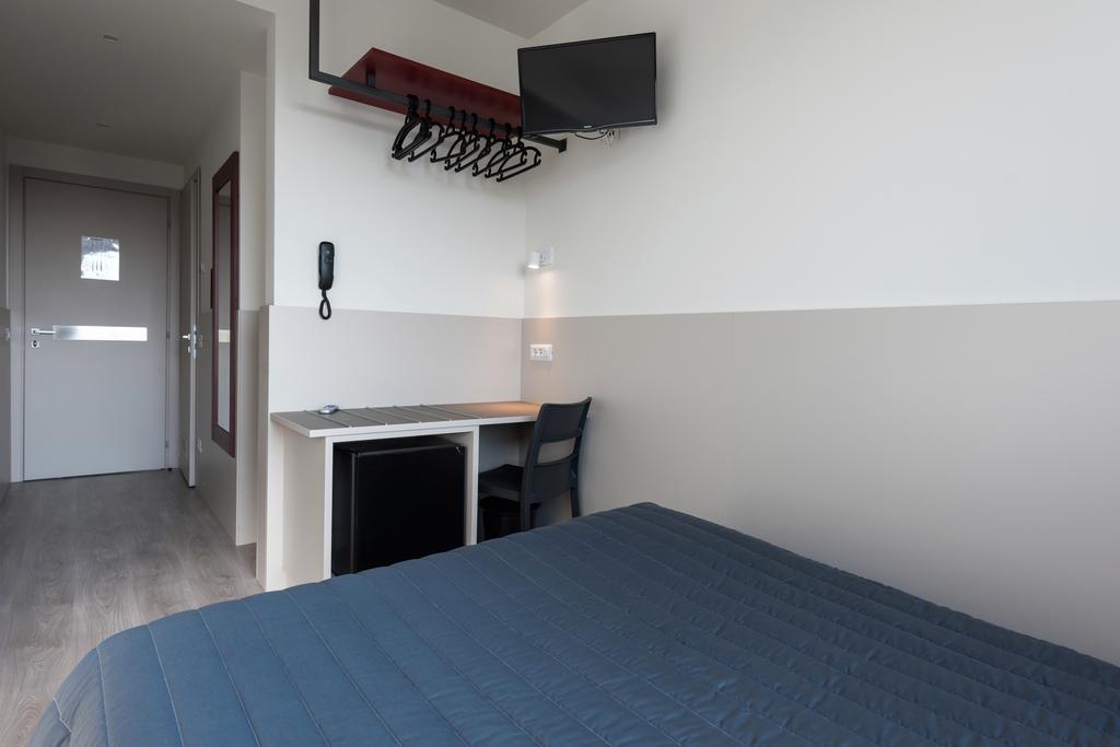 Small Double Room with French Bed,380099947:JPEG