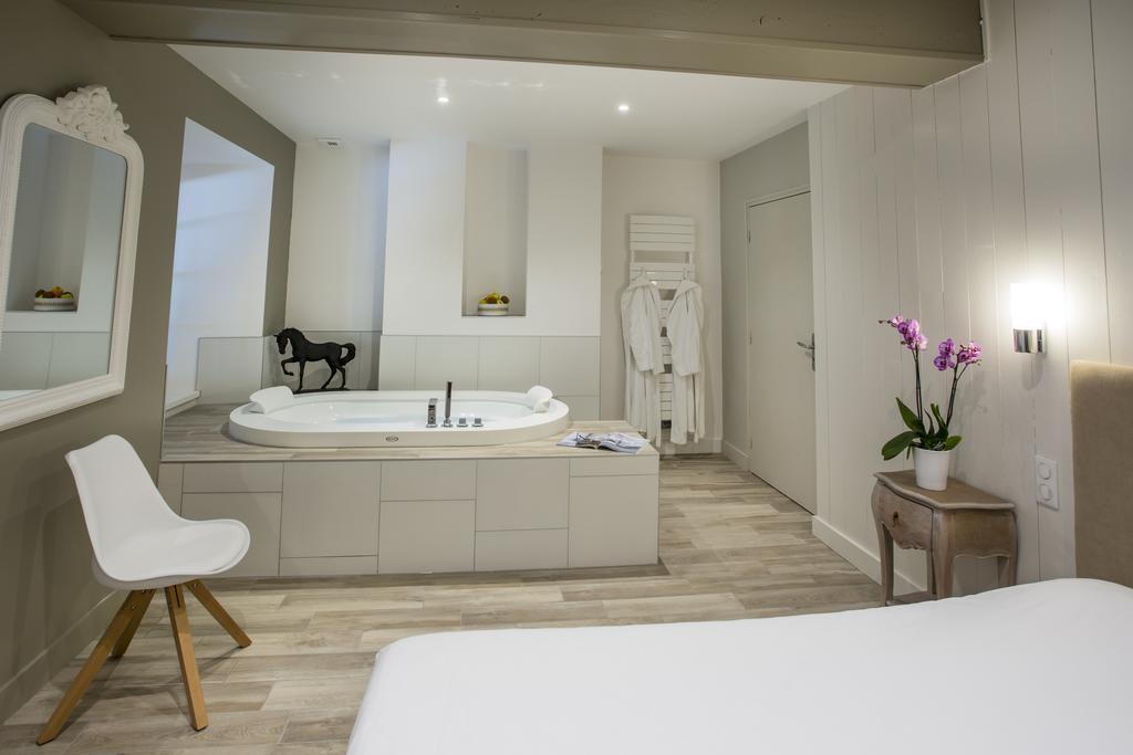 Family Suite Jacuzzi,401805132:JPEG