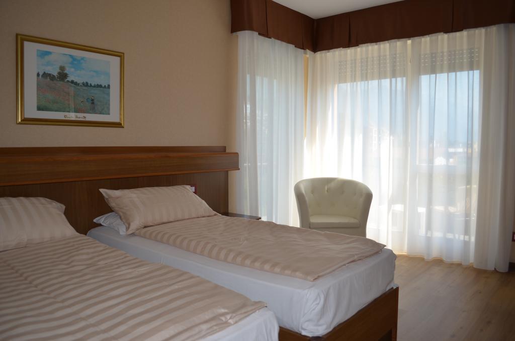 Double or Twin Room with Balcony,1119004971:JPEG