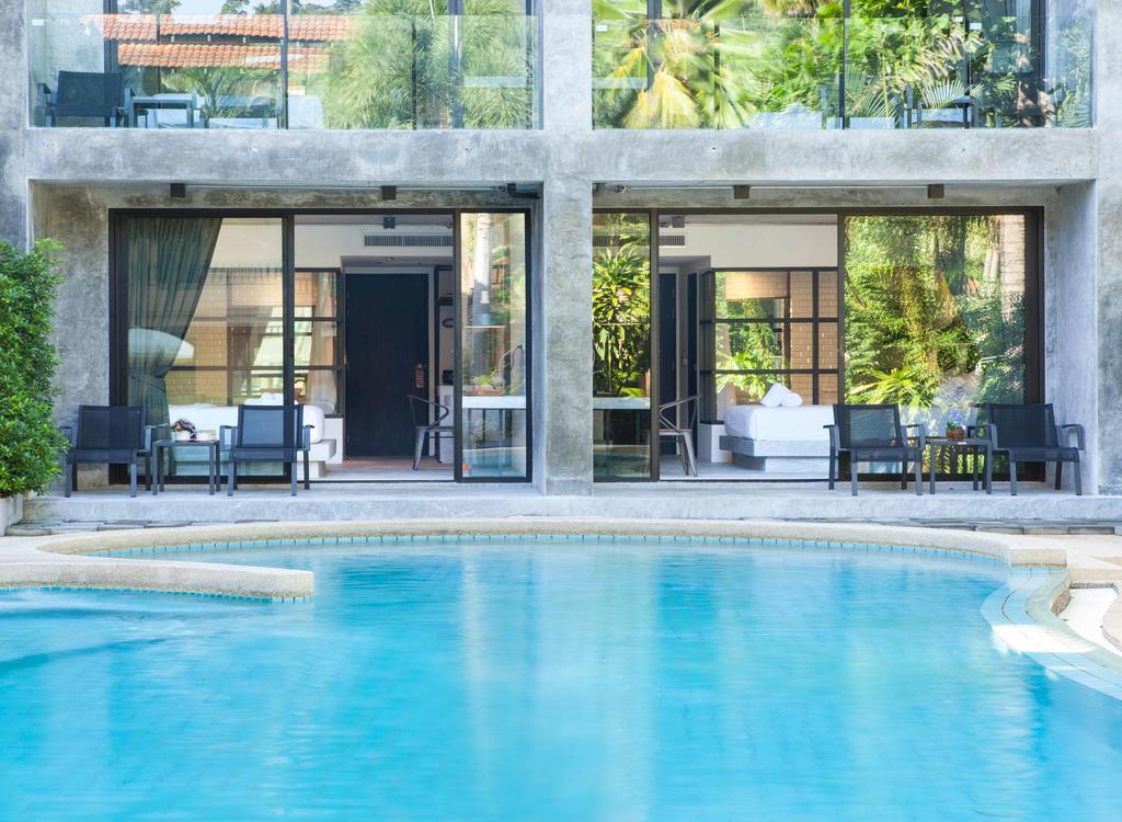 Chambre Double Supérieure avec Accès à la Piscine