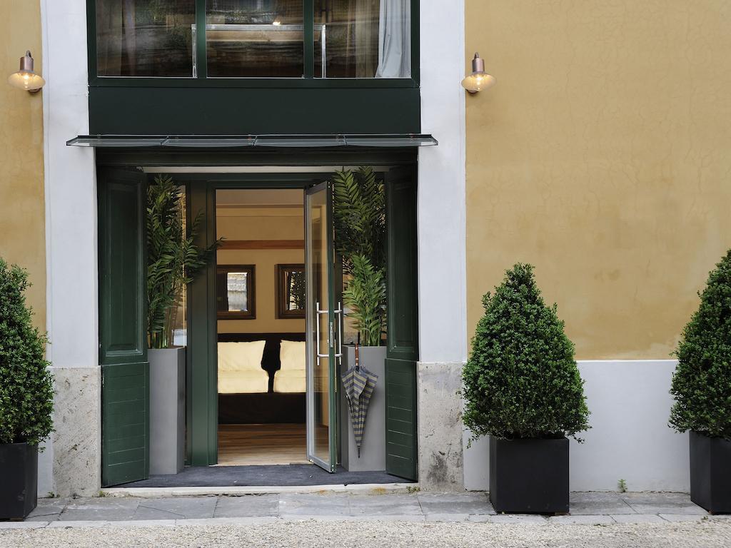 Suite,1183859929:JPEG