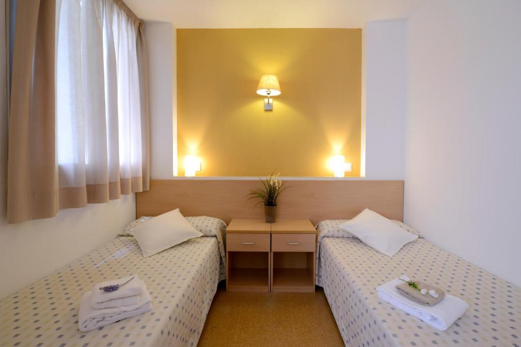 Economy Twin Room,1498565260:JPEG