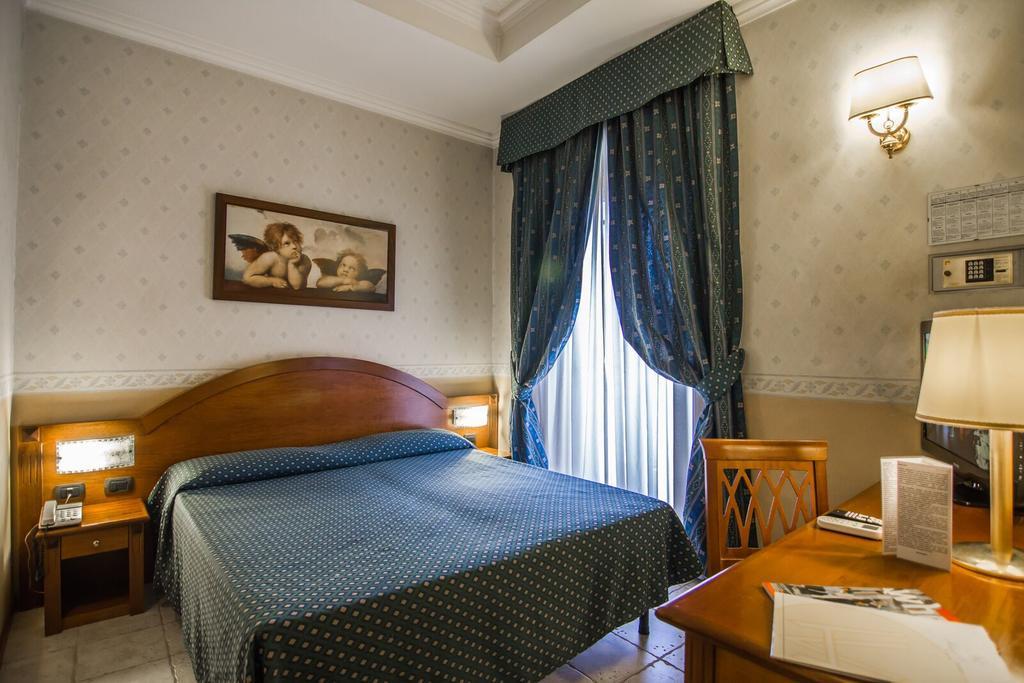 Double or Twin Room,450636834:JPEG