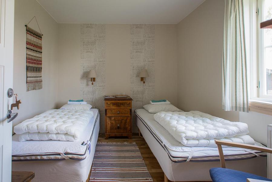 Standard Single Room with Shared Bathroom,1021401823:JPEG