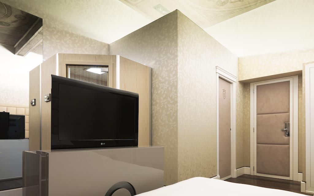 Quarto Duplo