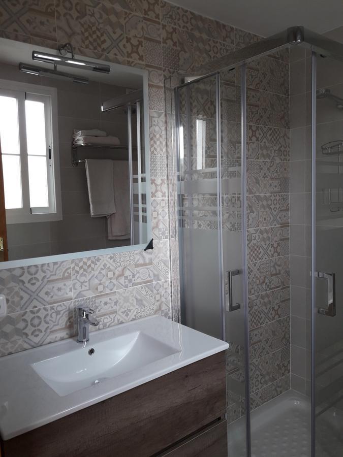 Habitación Doble con baño privado y terraza