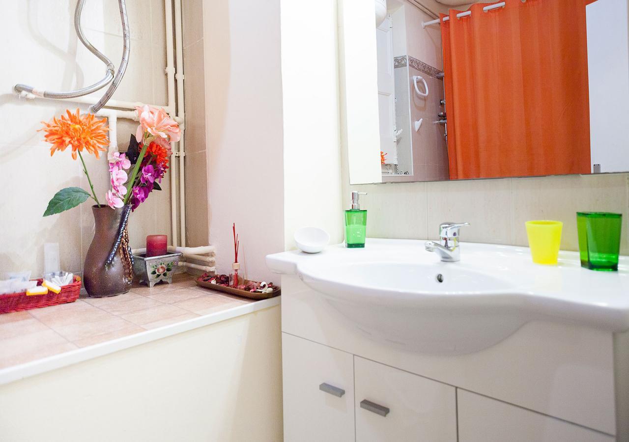 Tweepersoonskamer met Terras en Eigen Badkamer