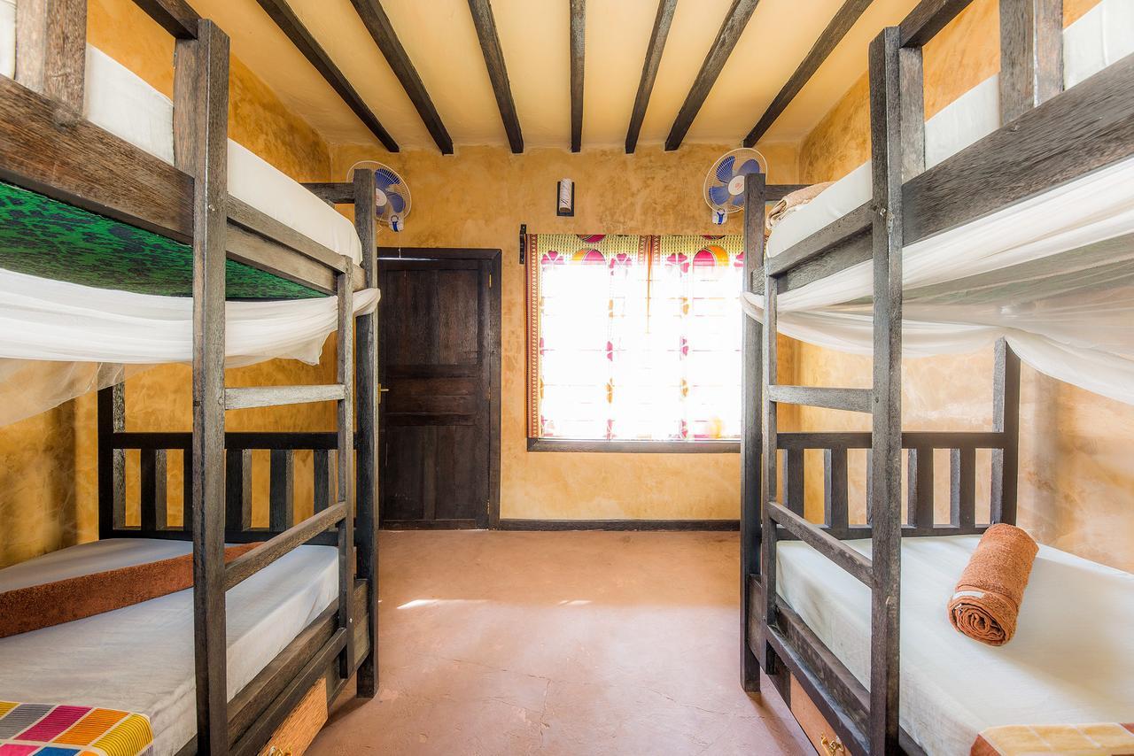 Single Bed in Mixed Dormitory Room,549318237:JPEG