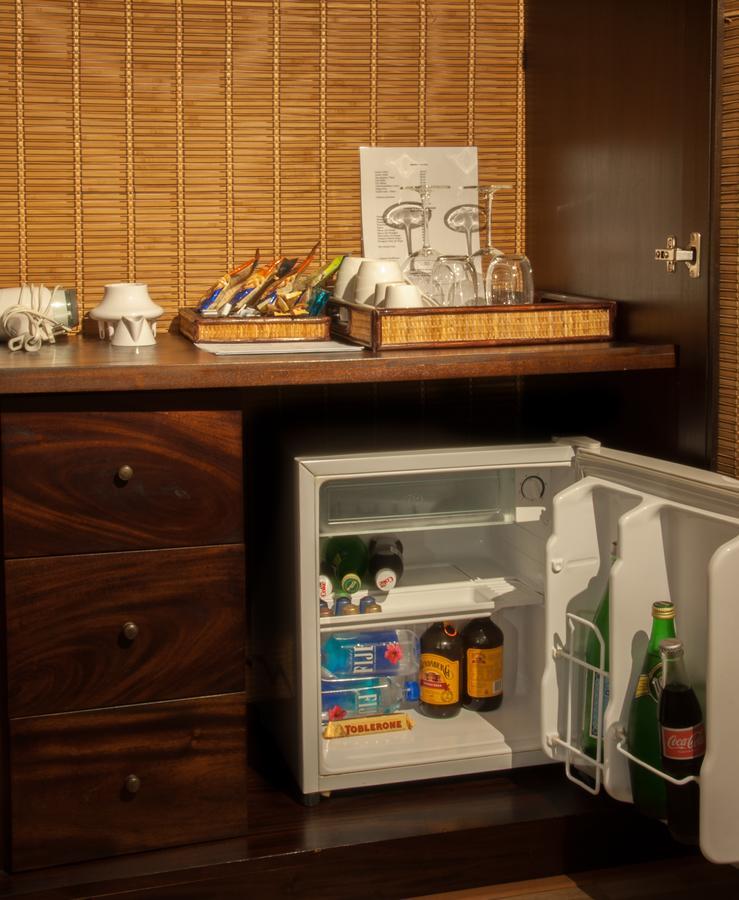 Deluxe Double Room (Free Return Airport Transfer)